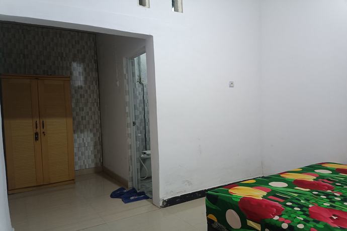 Imagen de la habitación del Hotel OYO 93408 Penginapan Annisya. Foto 4