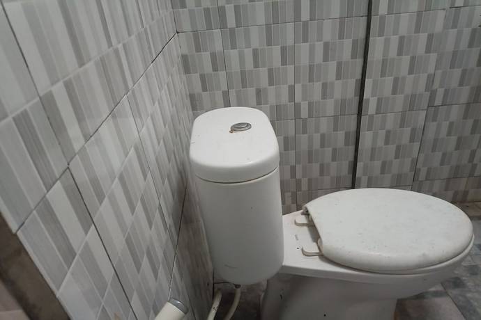 Imagen de la habitación del Hotel OYO 93408 Penginapan Annisya. Foto 9