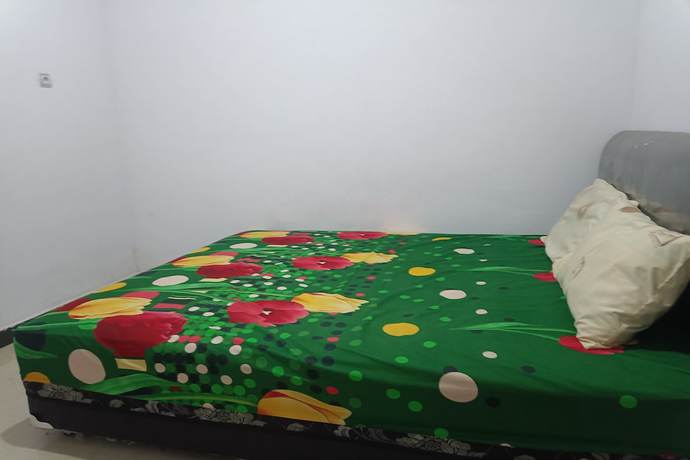 Imagen de la habitación del Hotel OYO 93408 Penginapan Annisya. Foto 12
