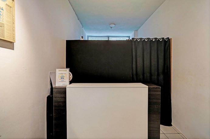 Imagen de los interiores del Hotel OYO 93426 Metro Suites By Goodvibes. Foto 18