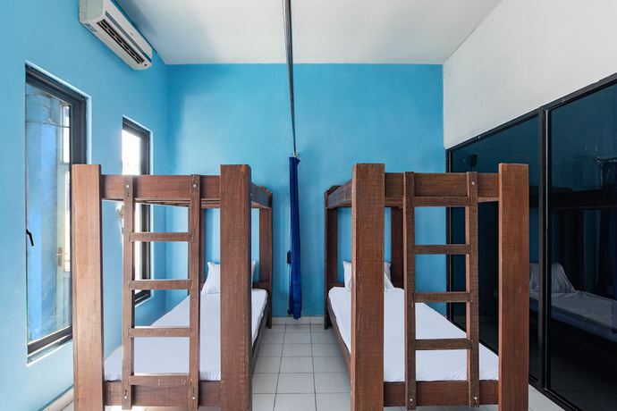 Imagen de la habitación del Hotel OYO 93433 Bunk Bed Bali. Foto 9