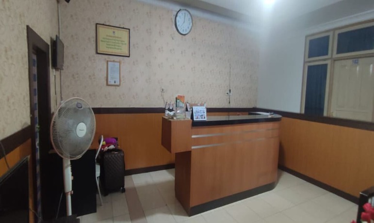 Imagen de los interiores del Hotel OYO 93467 Wisma Olo Syariah. Foto 19