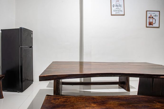 Imagen de los interiores del Hotel OYO 93477 Almahyra Guest House Syariah. Foto 16