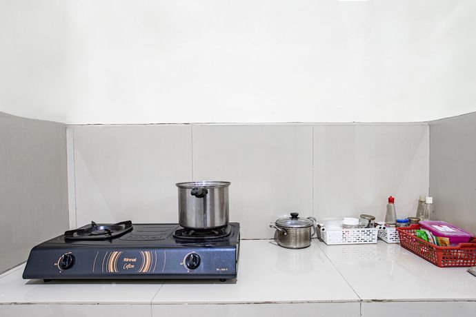 Imagen de los interiores del Hotel OYO 93477 Almahyra Guest House Syariah. Foto 17