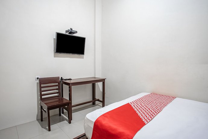 Imagen de la habitación del Hotel OYO 93477 Almahyra Guest House Syariah. Foto 8