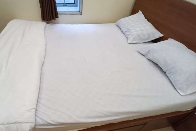 Imagen de la habitación del Hotel OYO 93508 Bale Jiwan Mukti Narmad. Foto 5