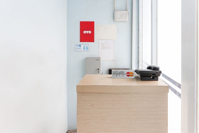 Imagen de los interiores del Hotel OYO 93584 Rukotel. Foto 16