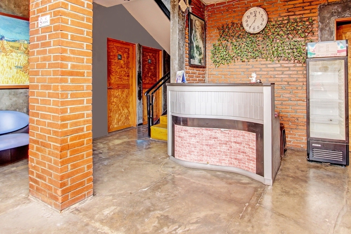 Imagen de los interiores del Hotel OYO 93607 Penak Malioboro Bunk Bed. Foto 16
