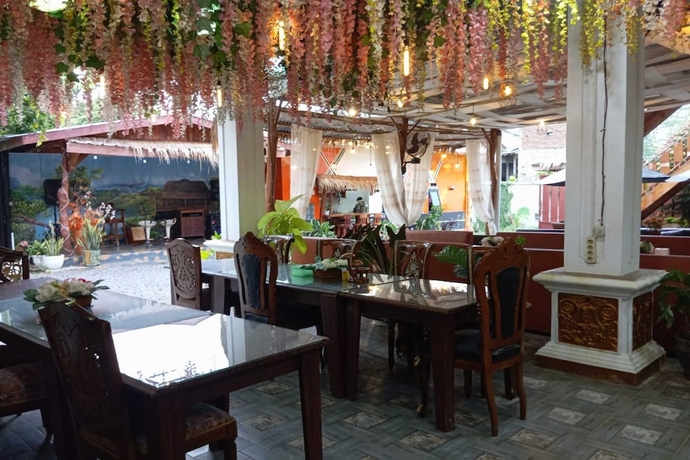 Imagen de los interiores del Hotel OYO 93631 Eltsania Exclusive Homestay. Foto 7