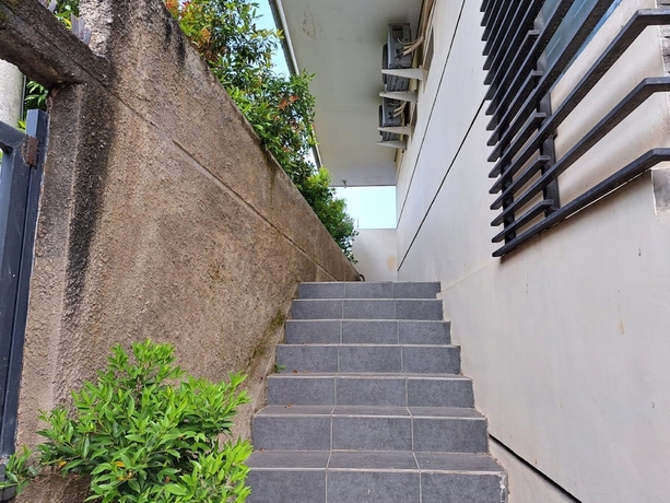 Imagen de los interiores del Hotel OYO 93634 Penginapan D\'palinggihan Syariah. Foto 10