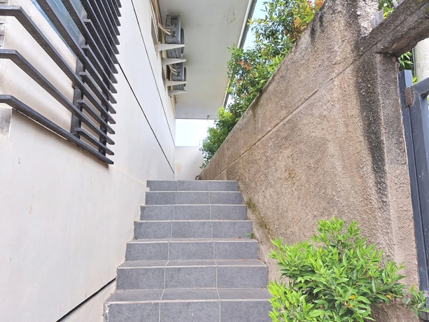 Imagen de los interiores del Hotel OYO 93634 Penginapan D\'palinggihan Syariah. Foto 14