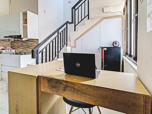Imagen de los interiores del Hotel OYO 93634 Penginapan D\'palinggihan Syariah. Foto 16