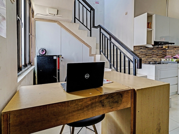 Imagen de los interiores del Hotel OYO 93634 Penginapan D\'palinggihan Syariah. Foto 18