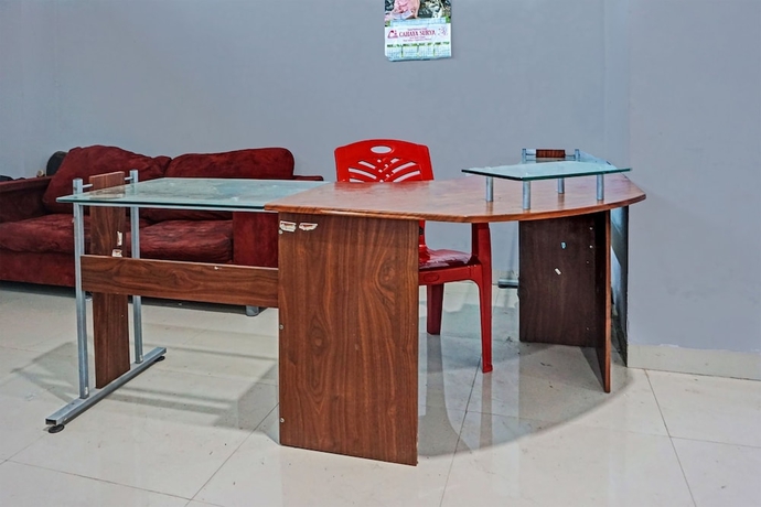 Imagen de los interiores del Hotel OYO 93650 Pondok Baruga 777. Foto 18