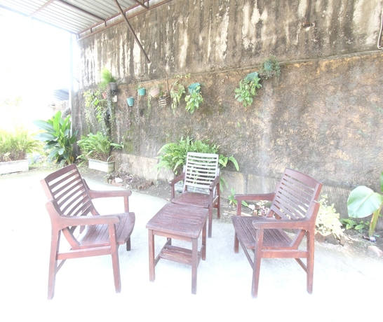 Imagen de los interiores del Hotel OYO 93666 Lestari Homestay. Foto 14