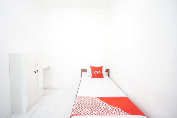 Imagen de la habitación del Hotel OYO 93682 Blessing\'s Kediri Homestay. Foto 12