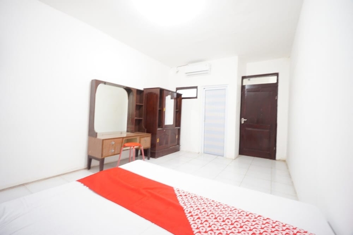 Imagen de la habitación del Hotel OYO 93682 Blessing\'s Kediri Homestay. Foto 17