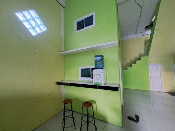 Imagen de los interiores del Hotel OYO 93714 Guest House Gembul Syariah. Foto 18