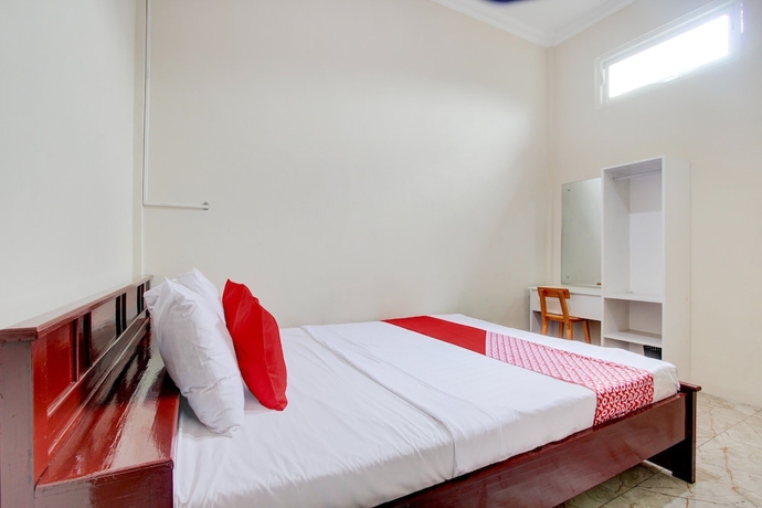 Imagen de la habitación del Hotel OYO 93736 Homestay Joglo Dephis Syariah. Foto 5