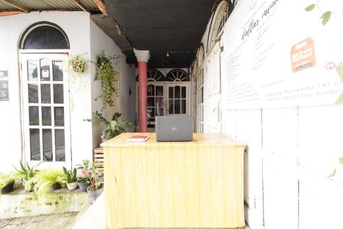 Imagen general del Hotel OYO 93847 Blio Guest House Syariah. Foto 5