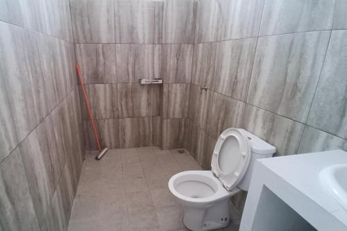 Imagen general del Hotel OYO 93885 D\'harjo Guesthouse. Foto 17