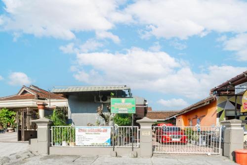 Imagen general del Hotel OYO 93976 Maluku Guest House. Foto 7