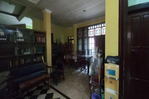 Imagen general del Hotel OYO 94009 Homestay Ndalem Kademangan. Foto 4