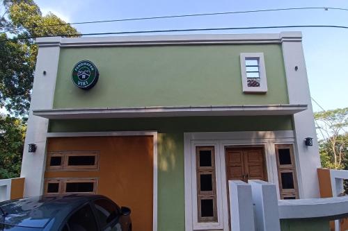 Imagen general del Hotel OYO 94120 Penginapan Viki Syariah. Foto 8