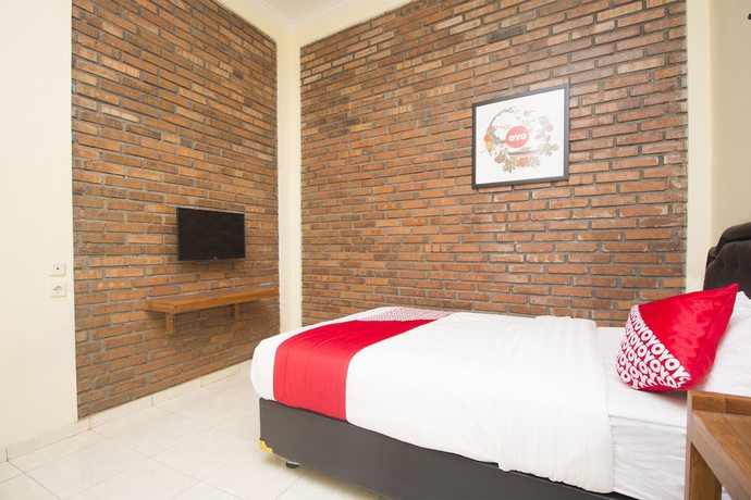 Imagen de la habitación del Hotel OYO 952 Annisa Syariah Guest House. Foto 5