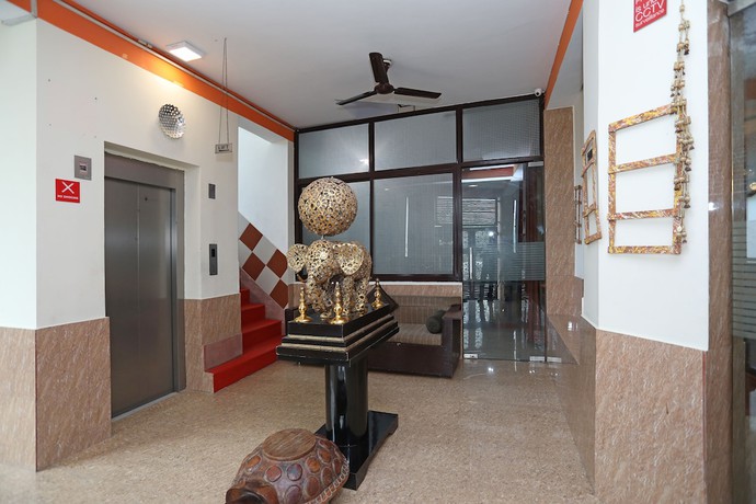 Imagen de los interiores del Hotel OYO 9705 Grand Empire Expressway. Foto 15