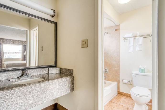 Imagen de la habitación del Hotel OYO Alexandria LA - Hwy 165. Foto 5