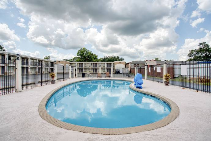 Imagen de la piscina del Hotel OYO Alexandria LA - Hwy 165. Foto 20