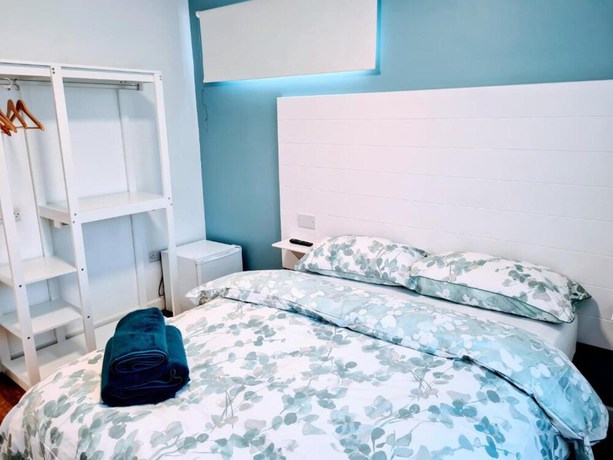 Imagen de la habitación del Hotel OYO Aparthotel Hathern. Foto 3