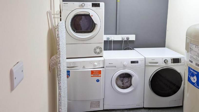 Imagen de la habitación del Hotel OYO Aparthotel Hathern. Foto 6