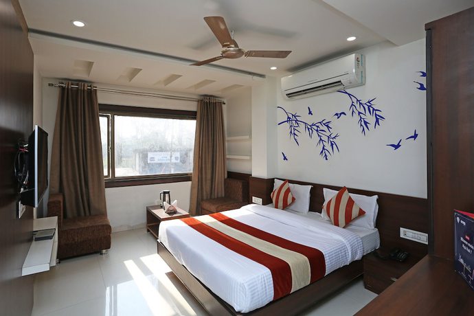 Imagen de la habitación del Hotel OYO BHO034 Ashirwad Regency. Foto 5