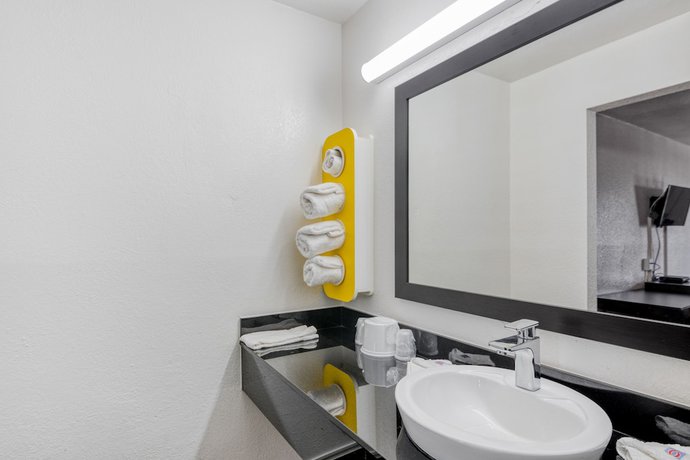 Imagen de la habitación del Hotel OYO Baton Rouge East I-12 Louisiana. Foto 8