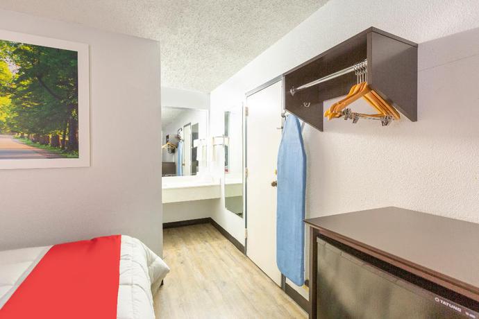 Imagen de la habitación del Hotel OYO Baton Rouge Mid City. Foto 10