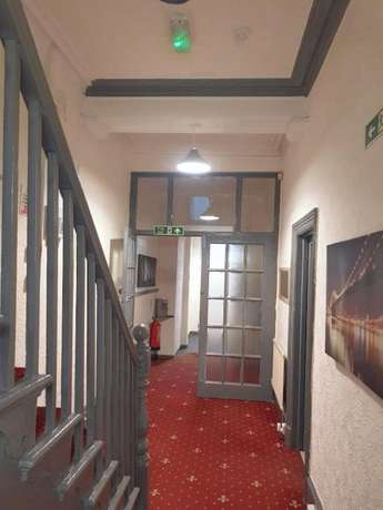 Imagen de los interiores del Hotel OYO Binglea. Foto 17