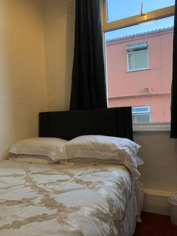 Imagen de la habitación del Hotel OYO Binglea. Foto 14