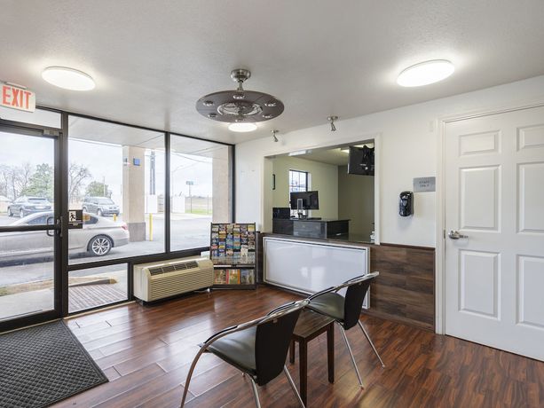 Imagen de los interiores del Hotel OYO Bossier City LA - Red River. Foto 19