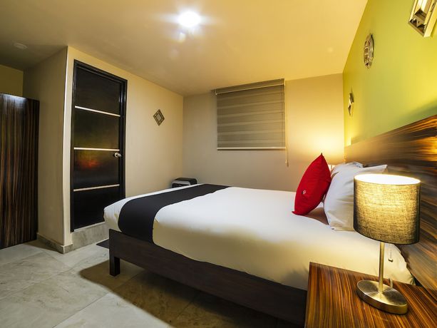 Imagen de la habitación del Hotel OYO Boutique Las Campanas. Foto 2