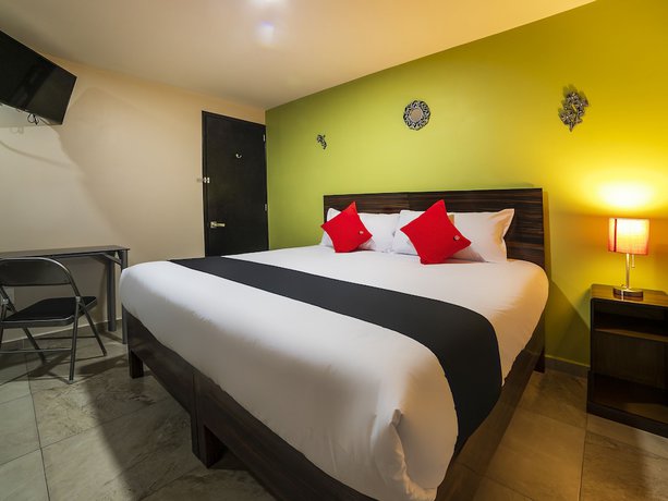 Imagen de la habitación del Hotel OYO Boutique Las Campanas. Foto 17