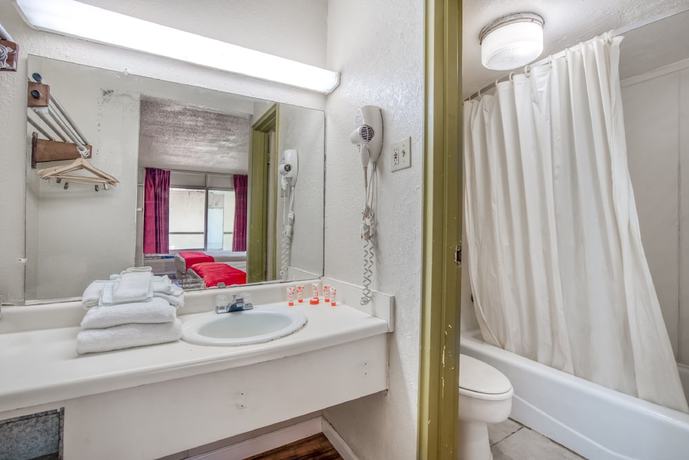 Imagen de la habitación del Hotel OYO Brownwood Hwy 67. Foto 11