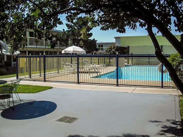 Imagen de la piscina del Hotel OYO Brownwood Hwy 67. Foto 20