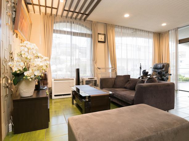 Imagen de los interiores del Hotel OYO Business Hotel Koyo. Foto 15