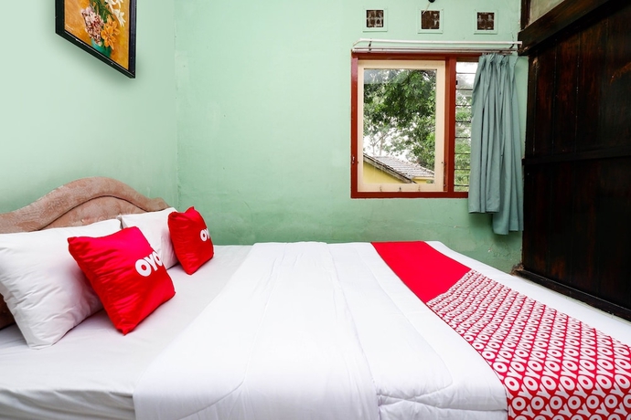 Imagen de la habitación del Hotel OYO Capital O 1808 New Bandungan Indah. Foto 13