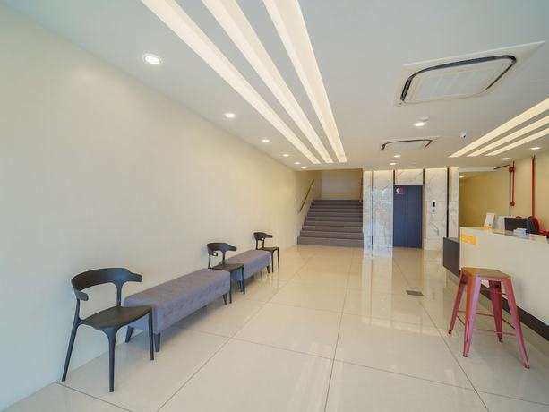Imagen de los interiores del Hotel OYO Capital O 89685 Atta Hotel Bukit Mertajam. Foto 16