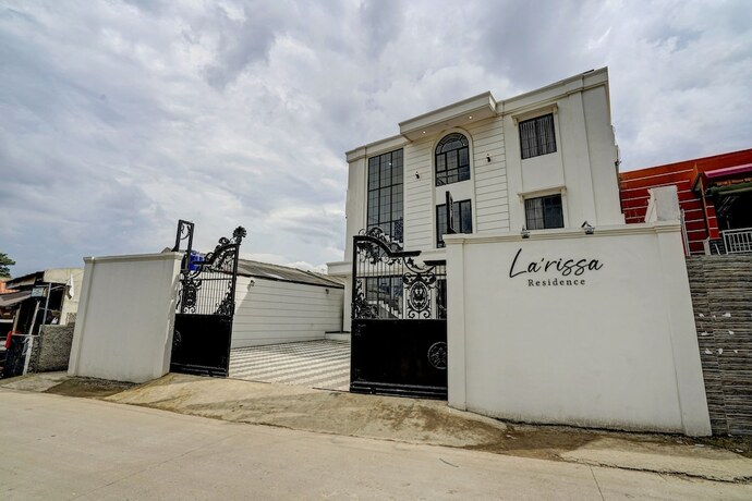 Imagen general del Hotel OYO Capital O 90164 La\'rissa Residence. Foto 11