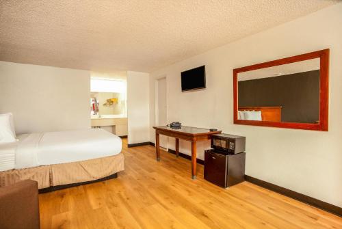 Imagen de la habitación del Hotel OYO Centralia. Foto 4