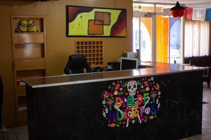 Imagen de los interiores del Hotel OYO Col&oacute;n, Plaza Bicentenario, Zacatecas Centro. Foto 16